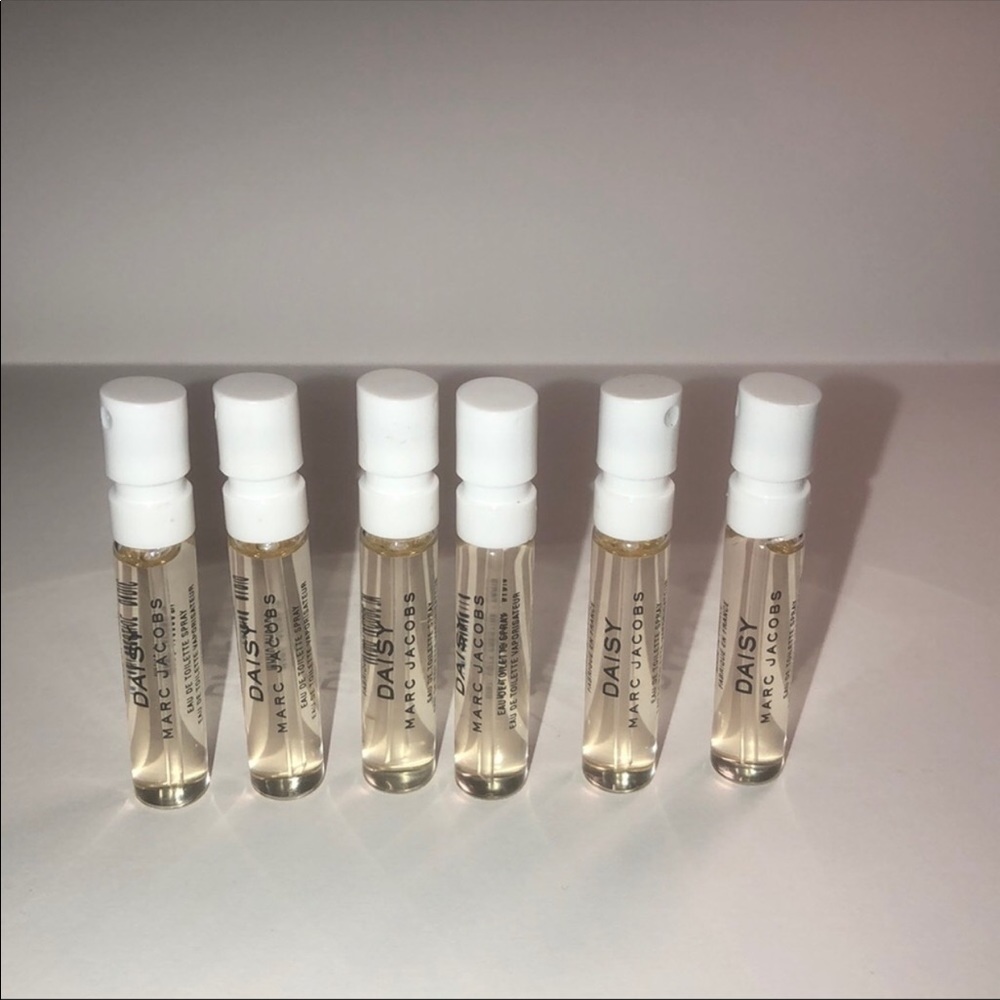 (6) Marc Jacobs Daisy Travel Sprays